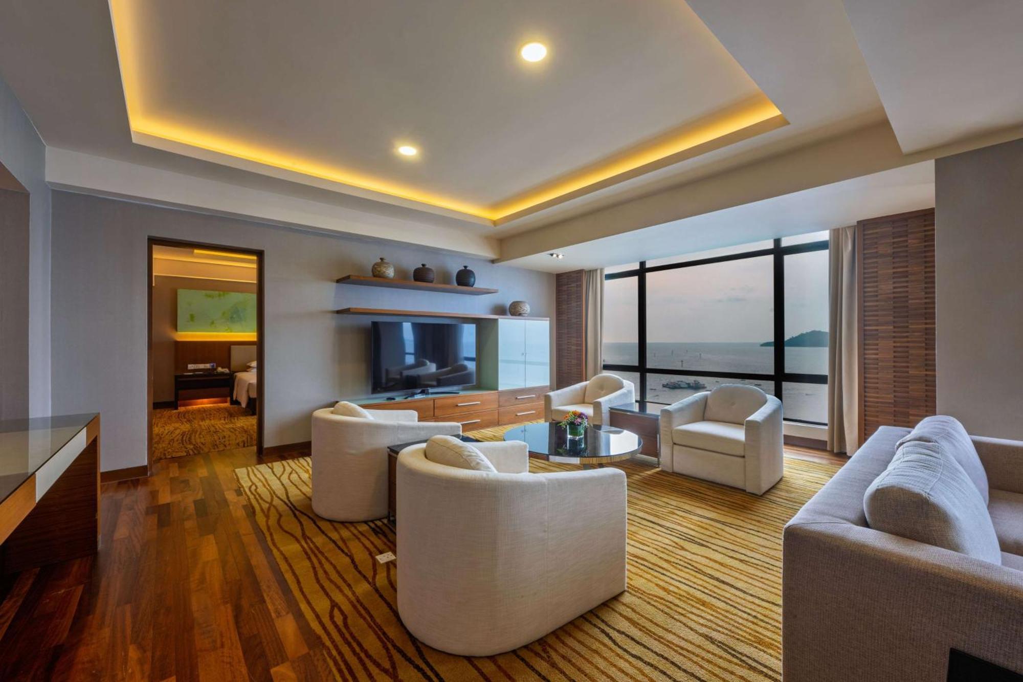 Hotel Hyatt Regency Kinabalu 5*